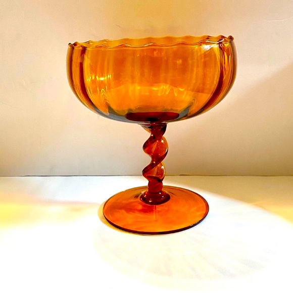 Amber twist Vintage Bowl - Picture 2 of 5